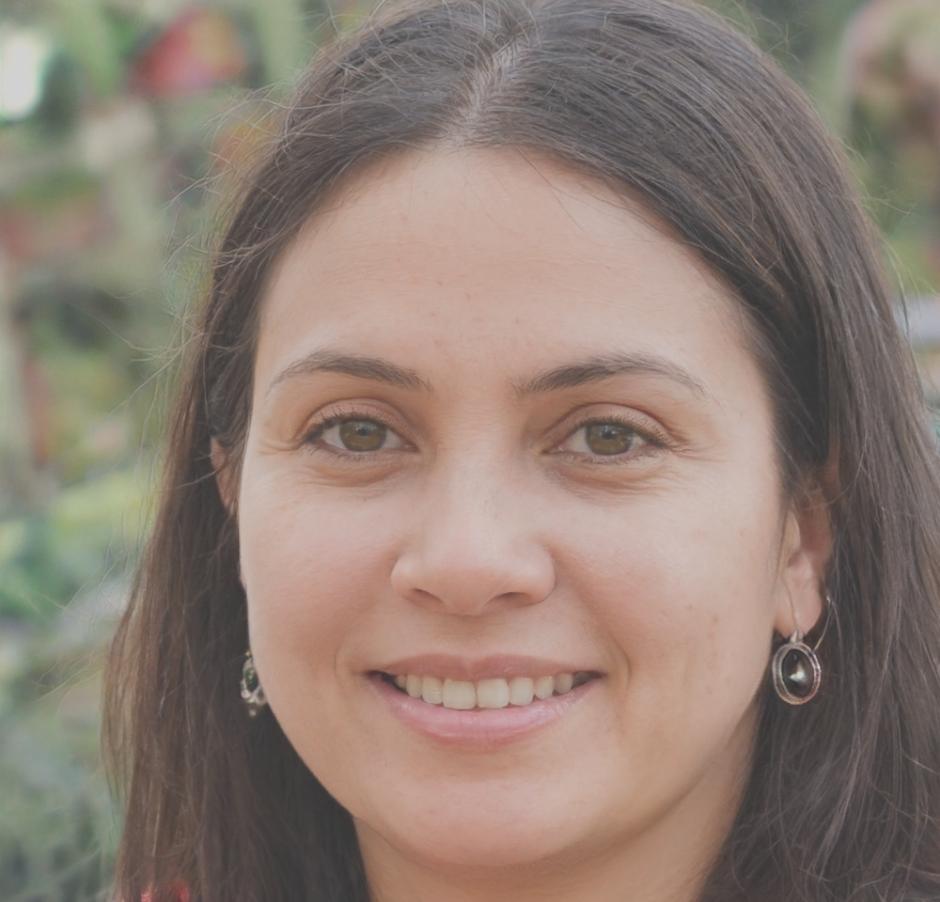 Ana Rodríguez - Especialista en Finanzas